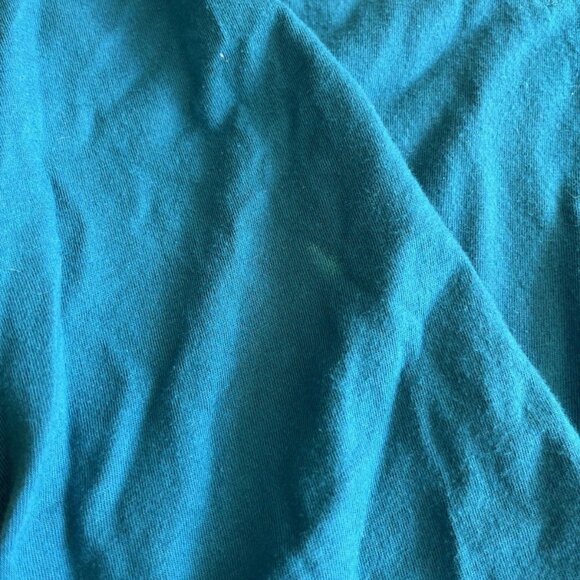 Eddie Bauer Women’s Small Blue T Shirt V Neck - Picture 3 of 6